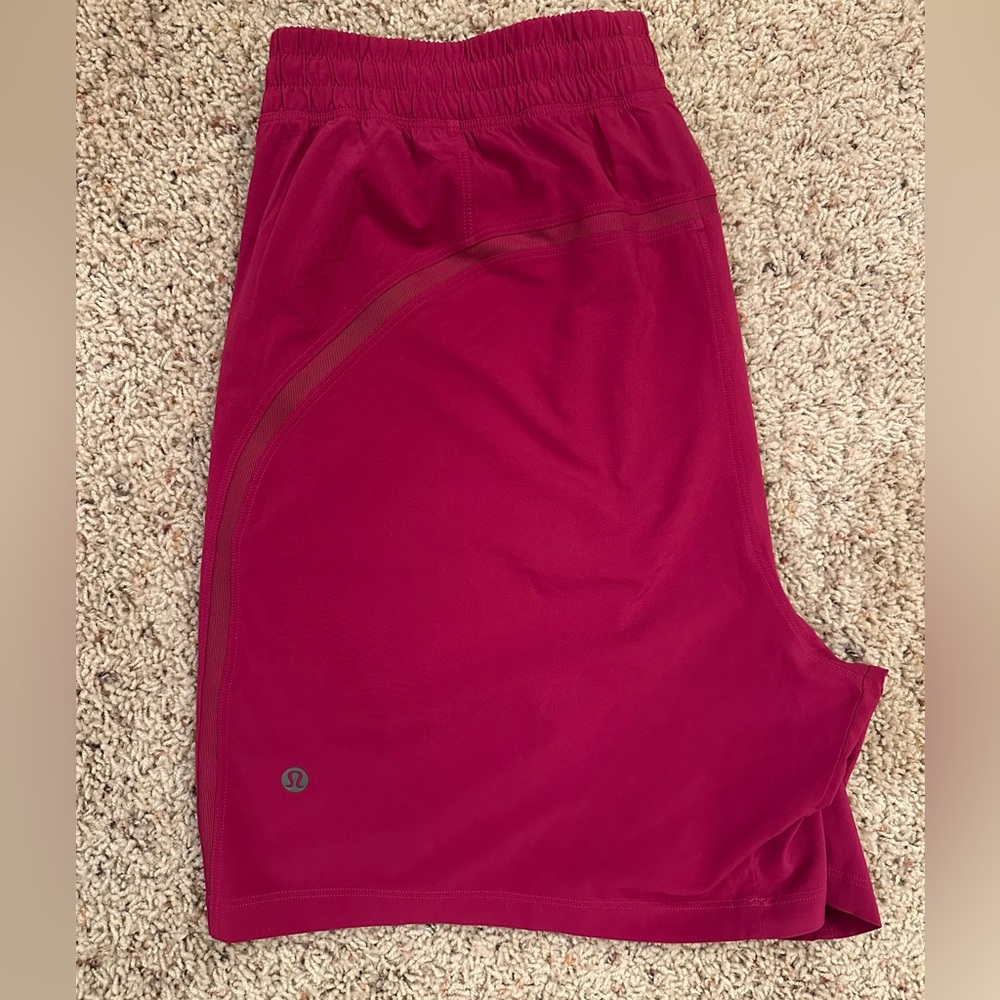 Lululemon Pace Breaker 7” Linerless Shorts